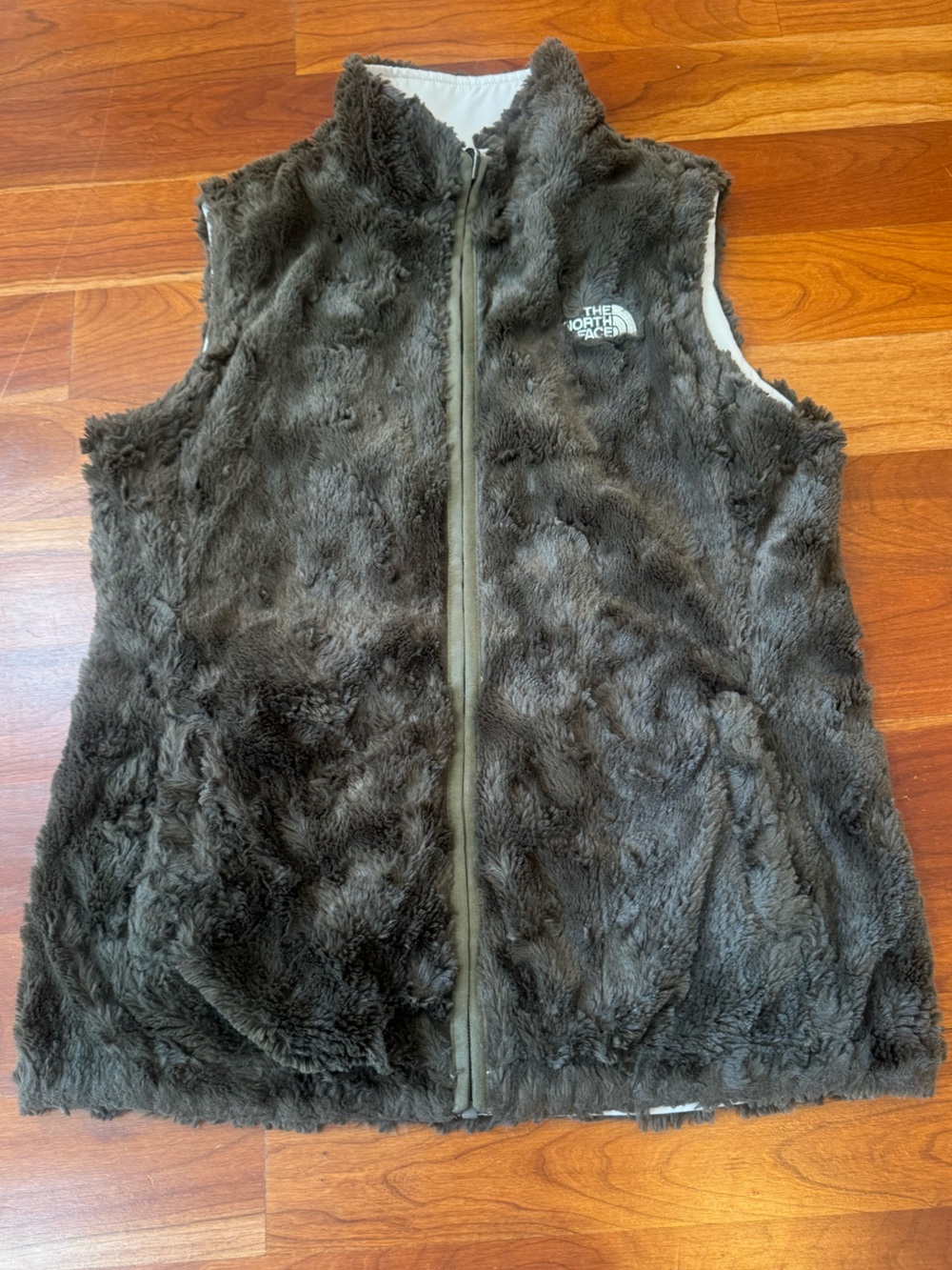 The North Face Women's Reversible Gray/Cream Vest, size XS